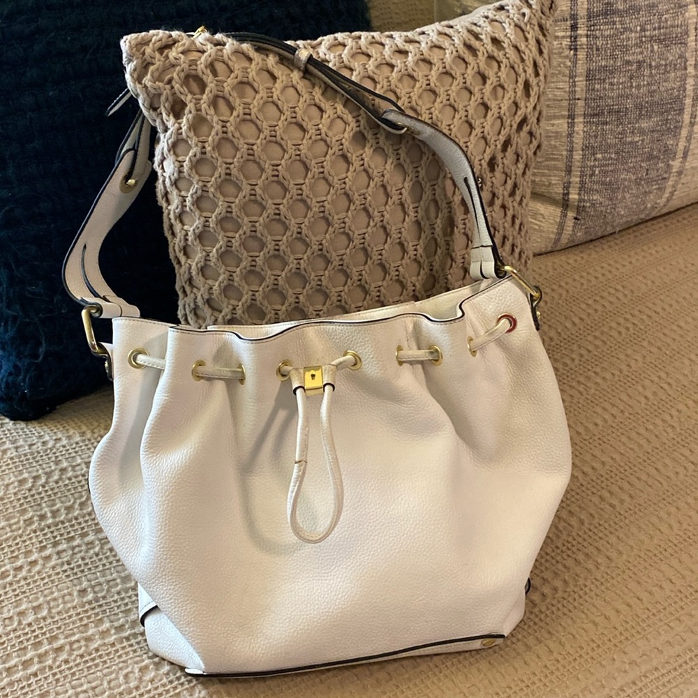 Heavy leather shoulder bag